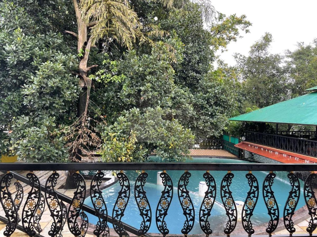 The Green Gate Resort Mulshi Esterno foto