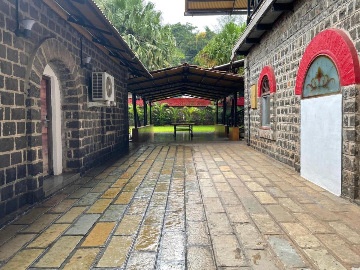 The Green Gate Resort Mulshi Esterno foto