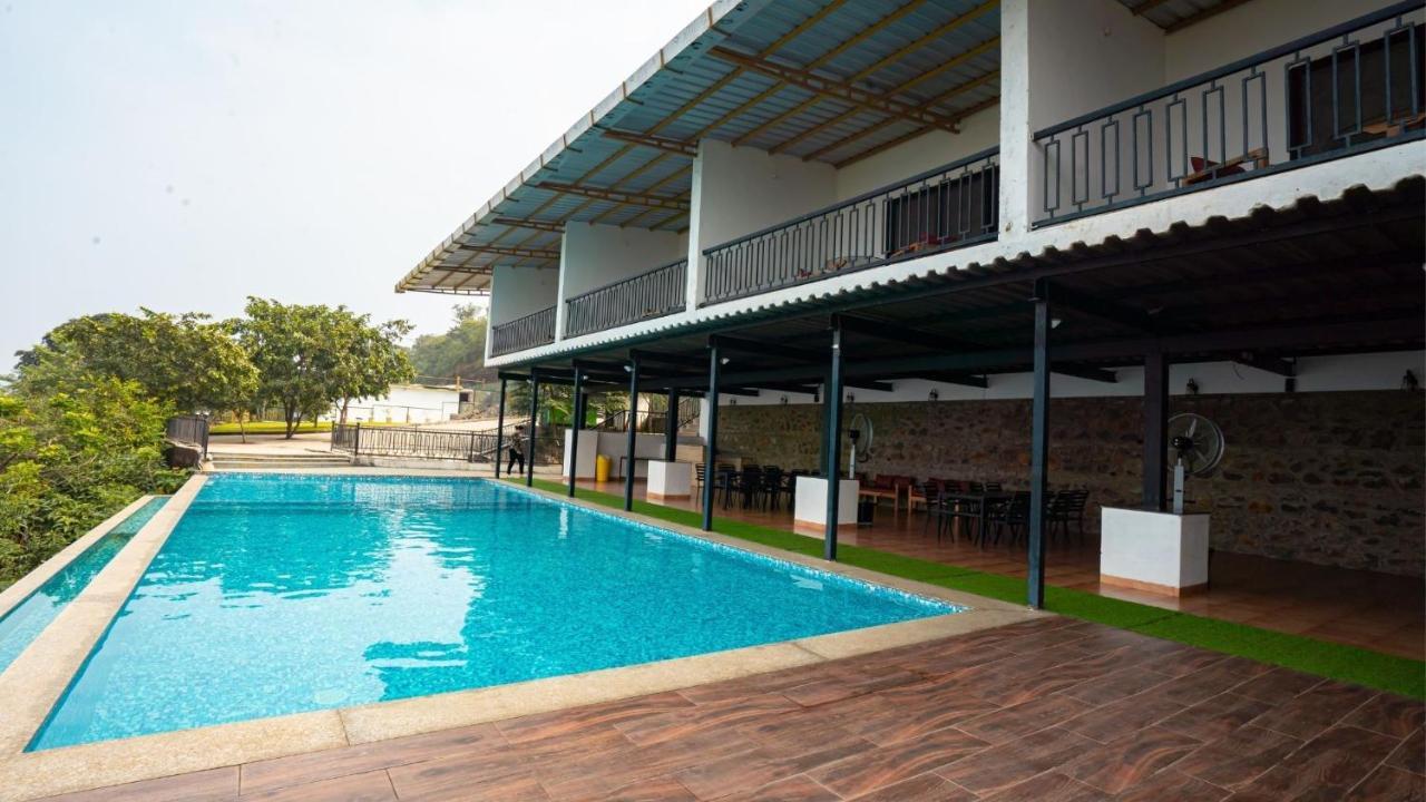 The Green Gate Resort Mulshi Esterno foto